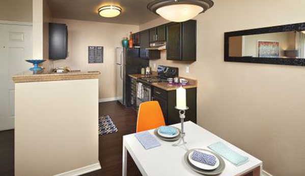 Crossroads at City Center Apartments - Aurora, CO