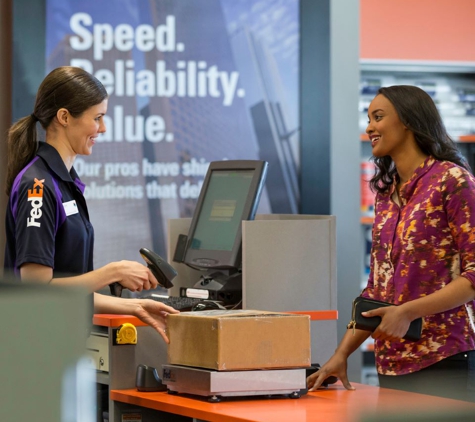 FedEx Office Print & Ship Center - Santa Monica, CA