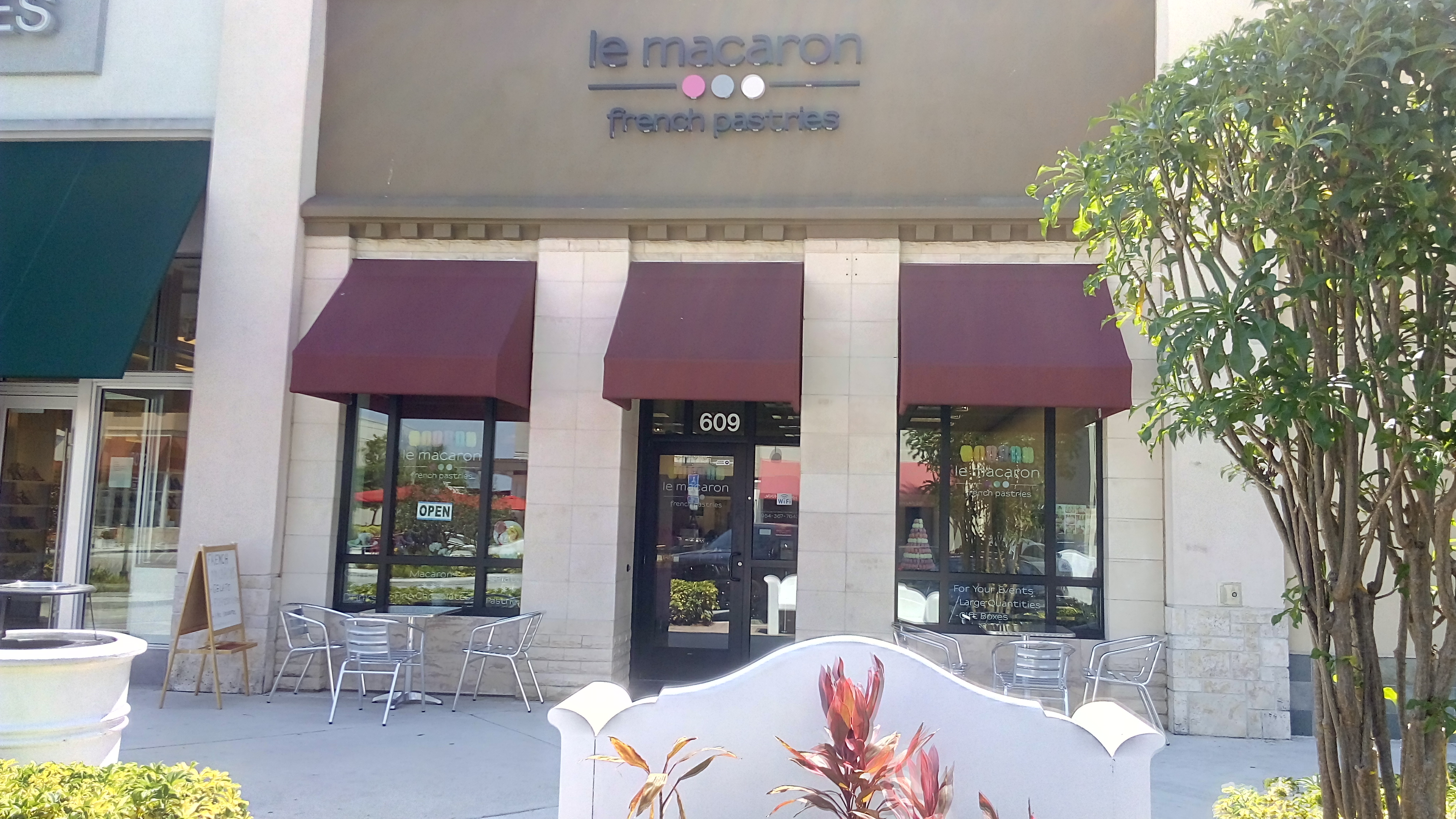 Le Macaron French Pastries 609 Sw 145th Ter Pembroke Pines Fl