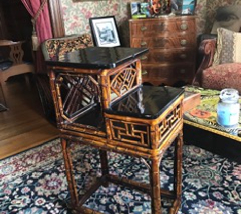 Manthey Furniture Refinishing - Waterbury, CT