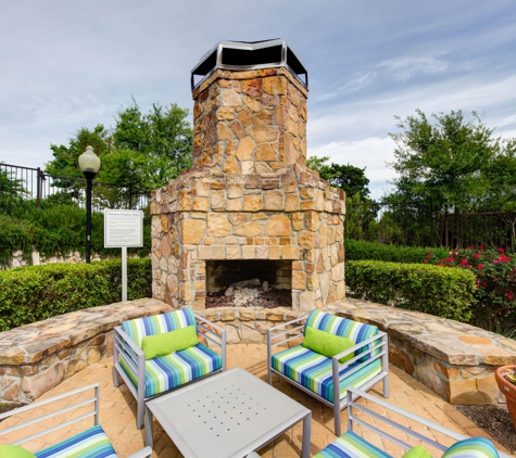 Callista Hill Country Apartments - Austin, TX