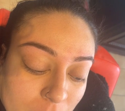 Eyebrow Threading and beyond - Rolling Meadows, IL. Eyebrow threading and tinting 
At 
Eyebrow threading & beyond