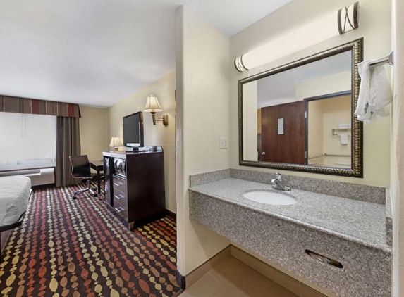 Best Western Greentree Inn & Suites - Moore, OK