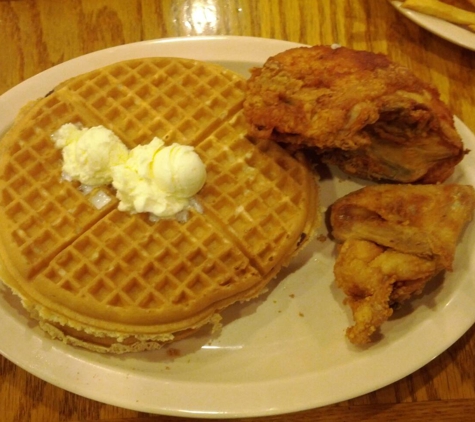 Roscoe's House Of Chicken & Waffles - Pasadena, CA