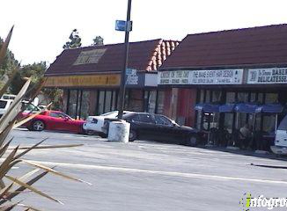 De Simone Bakery & Deli - Huntington Beach, CA