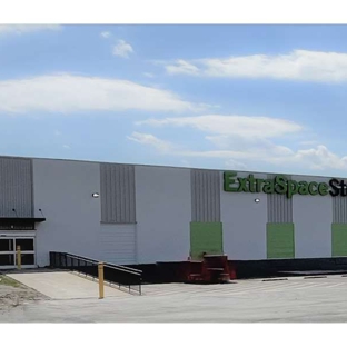 Extra Space Storage - Mishawaka, IN