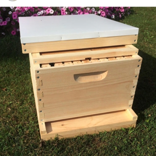 Little LaRue Apiary Bee supply - Mount Vernon, OH