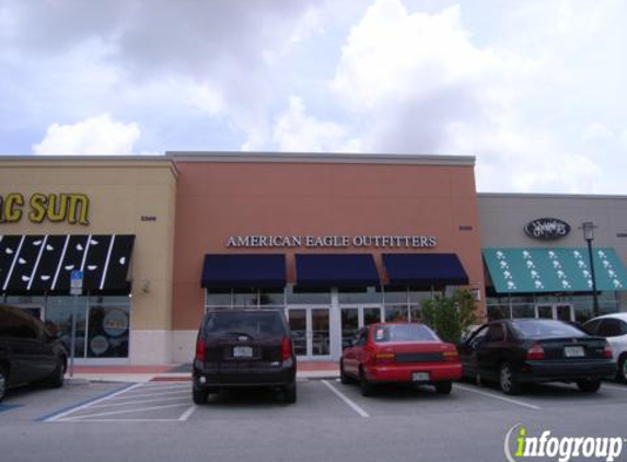 American Eagle Outfitters - Kissimmee, FL