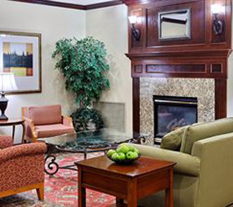 Country Inns & Suites - Elgin, IL