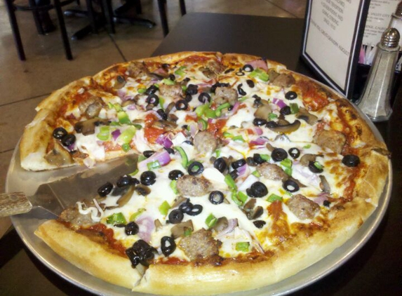 Samosky's Homestyle Pizzeria - Valley City, OH