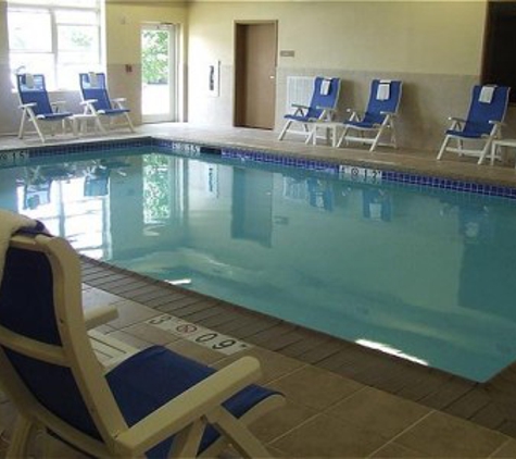 Country Inns & Suites - Emporia, VA