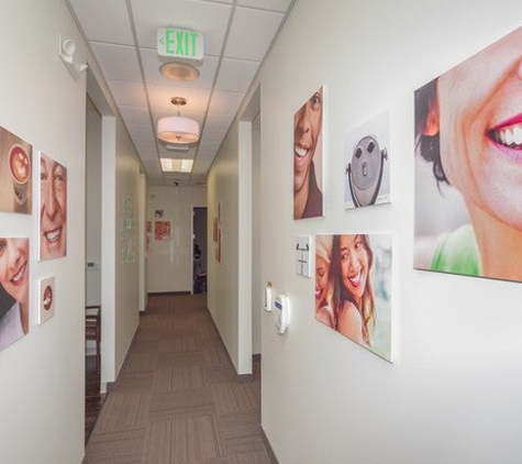 Belleview Dentist Office - Denver, CO