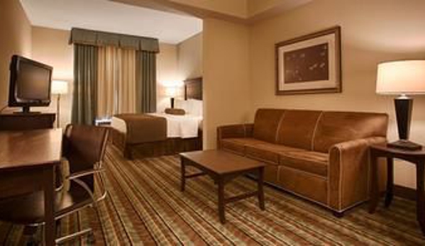 Best Western Plus Chain of Lakes Inn & Suites - Leesburg, FL