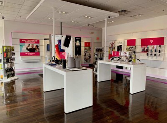 T-Mobile - Springfield, PA