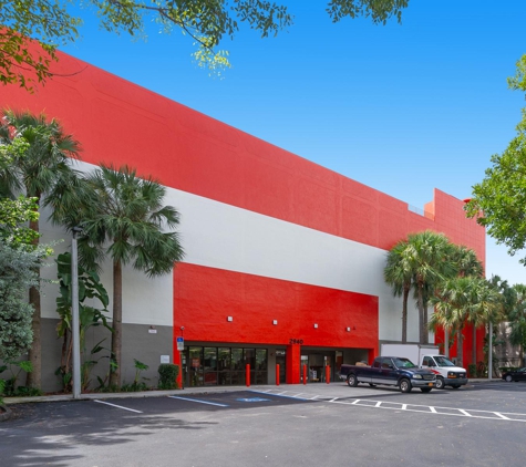 Public Storage - Aventura, FL