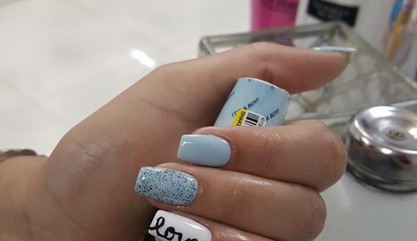 Secret Nail Salon - Hialeah, FL