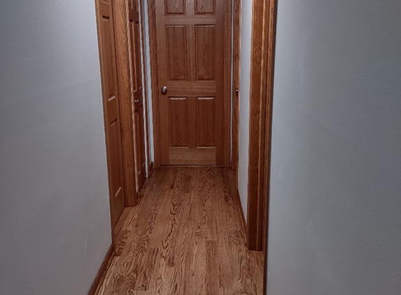 Al Havner & Sons Hardwood Floors - Dearborn Heights, MI. Hallway