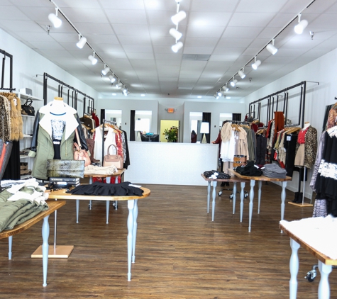 Eleven Lilies Boutique - Kennesaw, GA