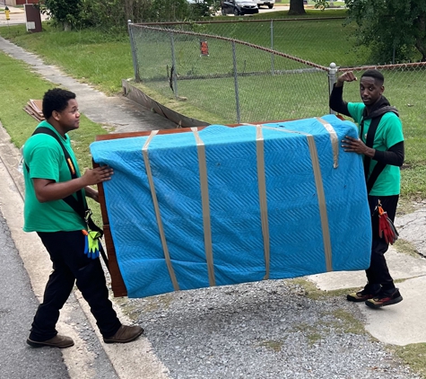 College Hunks Hauling Junk & Moving - Lafayette, LA