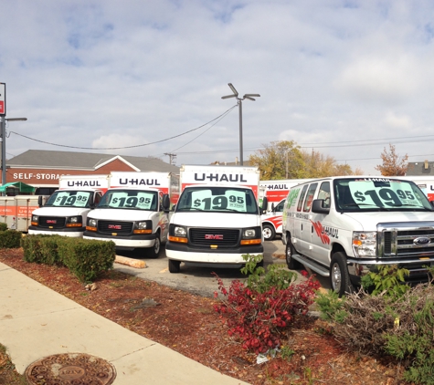 U-Haul Moving & Storage at State St - Milwaukee, WI