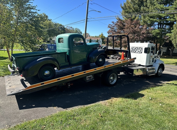 Horsham Towing Service - Horsham, PA. Classic truck towing