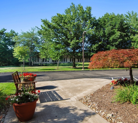 Red Roof Inn - Westlake, OH