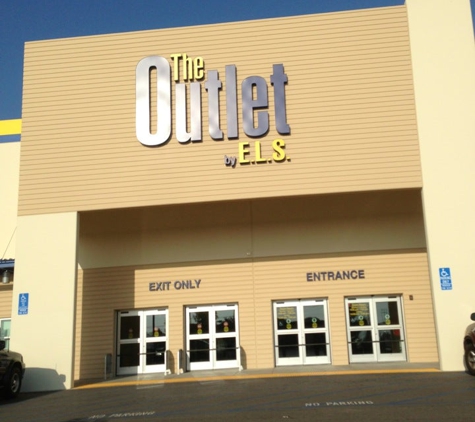 The Outlet By Els - Azusa, CA