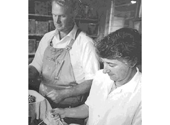Ray's Traditional Home Made Plum Puddings Pty Ltd - Essendon North, VIC