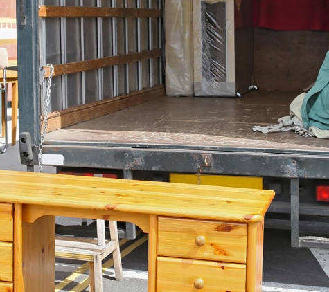 Barry Hale Removals & Storage - Whyalla Norrie, SA. Our Goal Is To Provide You With Removal Services At Competitive Prices