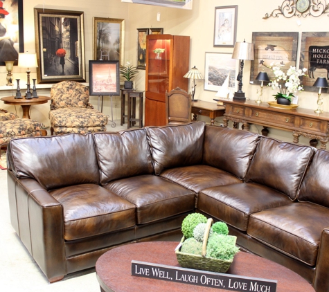 Upscale Consignment Furniture & Decor - Gladstone, OR