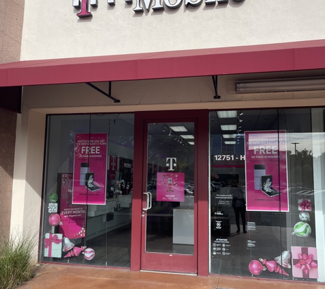 T-Mobile - Cerritos, CA