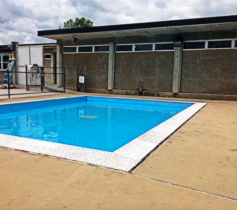 Broadway Community Pool - Broadway, VA