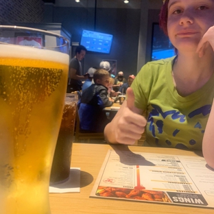 Buffalo Wild Wings - Lakeville, MN