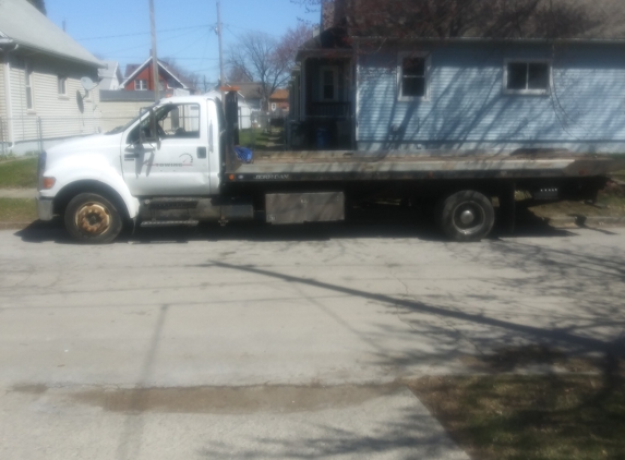 Select Towing - Toledo, OH