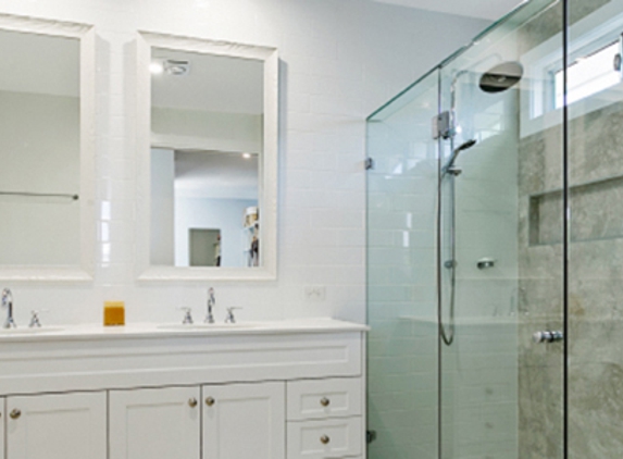 Bradnam's Windows & Doors - Urraween, QLD. Frameless Shower Screen With 3 Panels