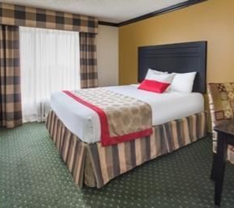 Ramada by Wyndham Ontario - Ontario, CA