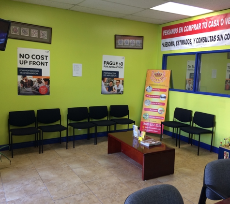 Xpress Income Tax, Inc. - Corona, CA. Interior Picture #2