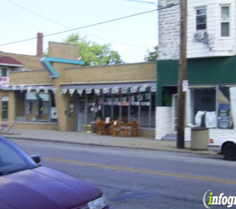 Blue Arrow Records & Books - Cleveland, OH