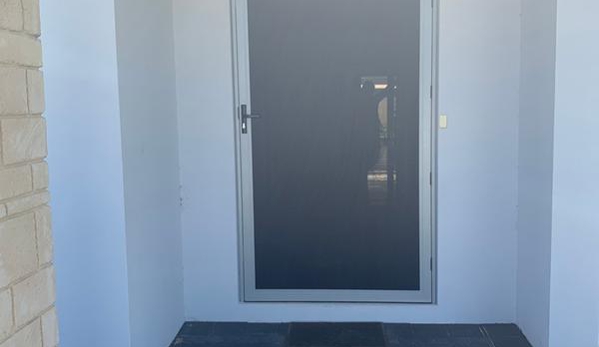 KNA Security. My new door
