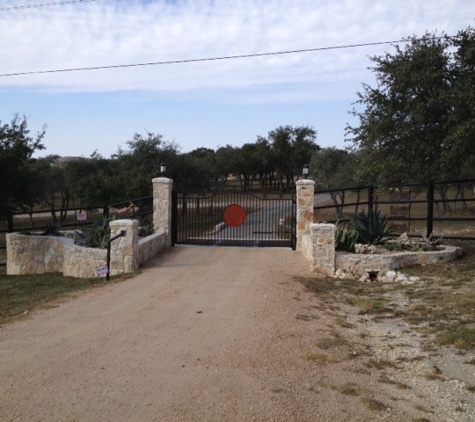 dB Ranch Management - Kendalia, TX