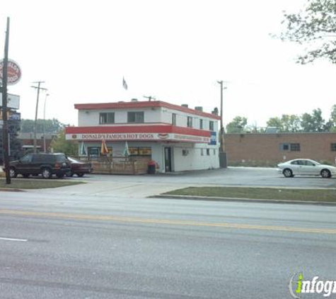 Donald's Famous Hotdogs - Westchester, IL