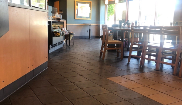 Starbucks Coffee - Hemet, CA