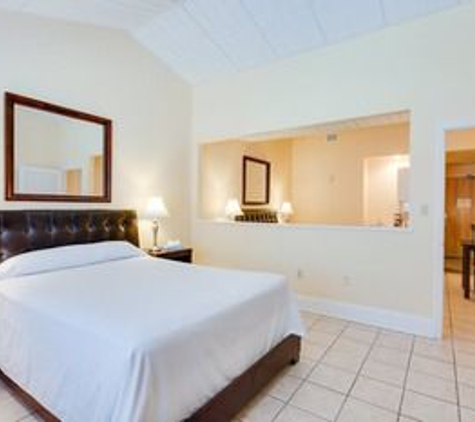 Naples Park Central Hotel - Naples, FL