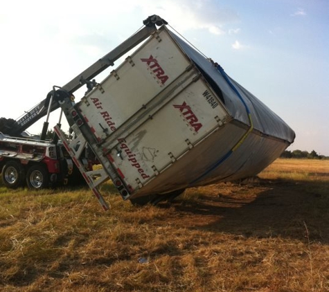 I45 Tire & Wrecker Service - Corsicana, TX