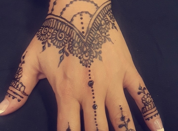 Sadia Henna Art - Louisville, KY