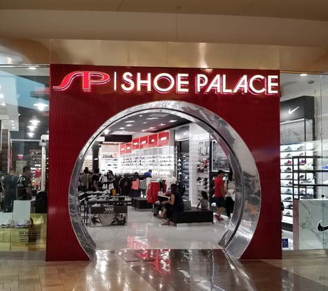 Shoe Palace - Arcadia, CA