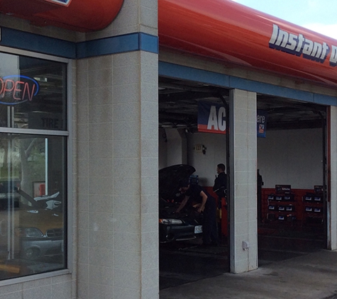 Valvoline Instant Oil Change - Lees Summit, MO