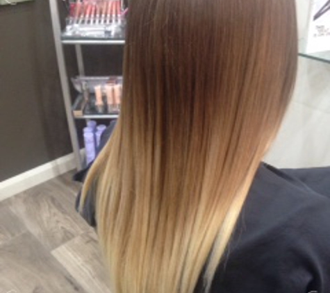 Split Ends Hair Designs - Avoca, QLD