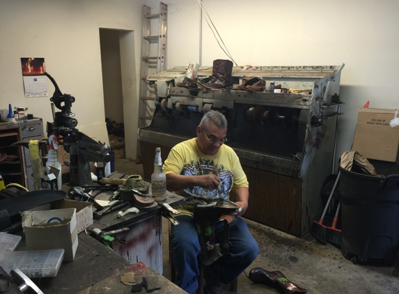 Jersey Village Shoe Repair - Houston, TX