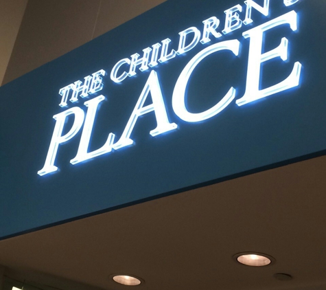 The Children's Place - Glendale, CA. The place where to go clothes for kids